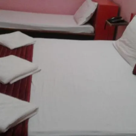 Hotel Barbareek Shillong Exterior photo