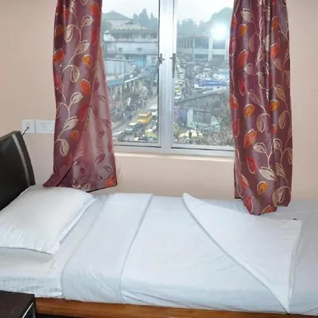 Hotel Barbareek Shillong Exterior photo
