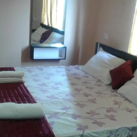 Hotel Barbareek Shillong Exterior photo